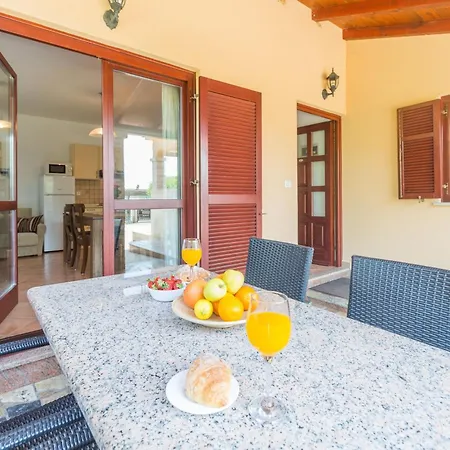 Strandnahe Marea Mit Pool Und Garten *